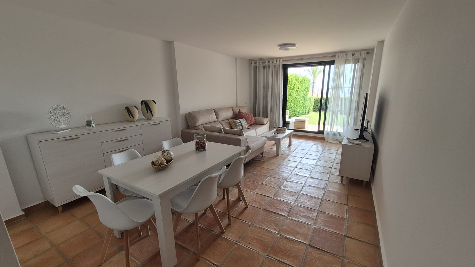 b2a349bd-4474-4586-b2fb-8a440dc4ec4b