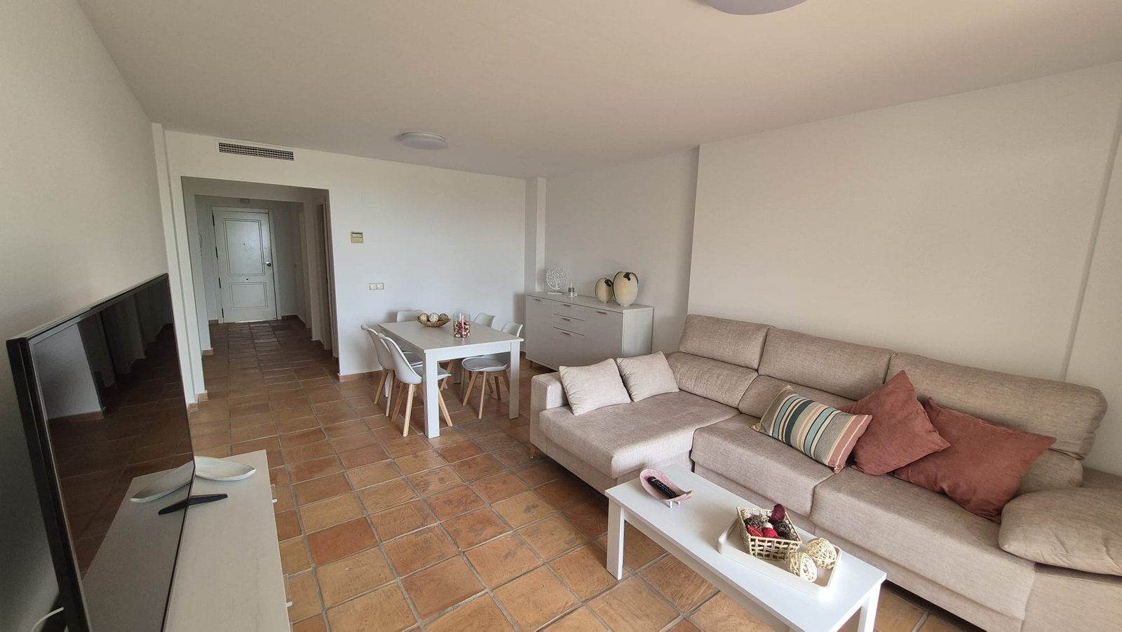 cbb4e4d8-8205-4c61-a838-1e6a7e2e7ffc