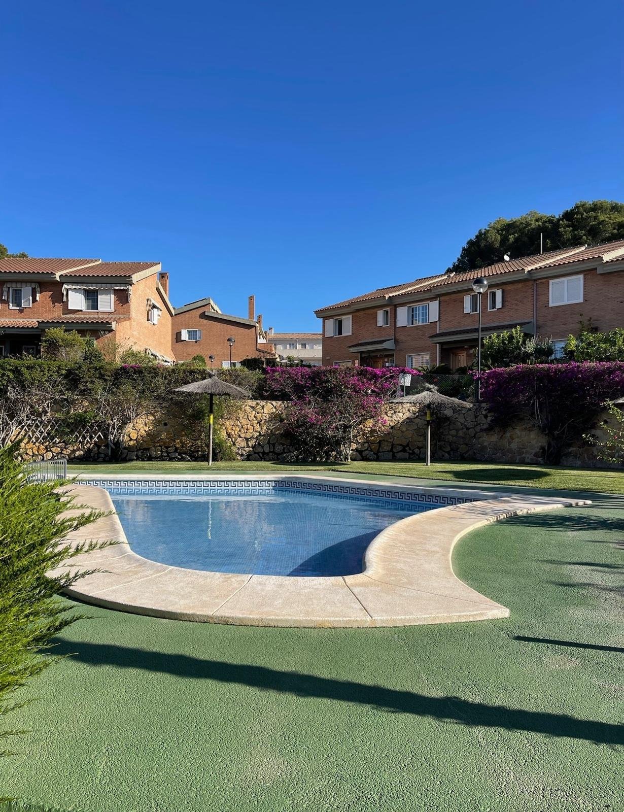 1ba7b964-ac5a-4300-bcfd-ee9eebfe587e