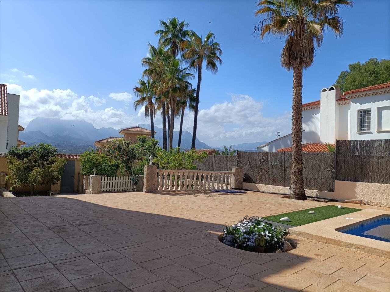 523824_51692745819_a5ca82a3-efe9-4c20-9a07-e93f4e5ec0d3