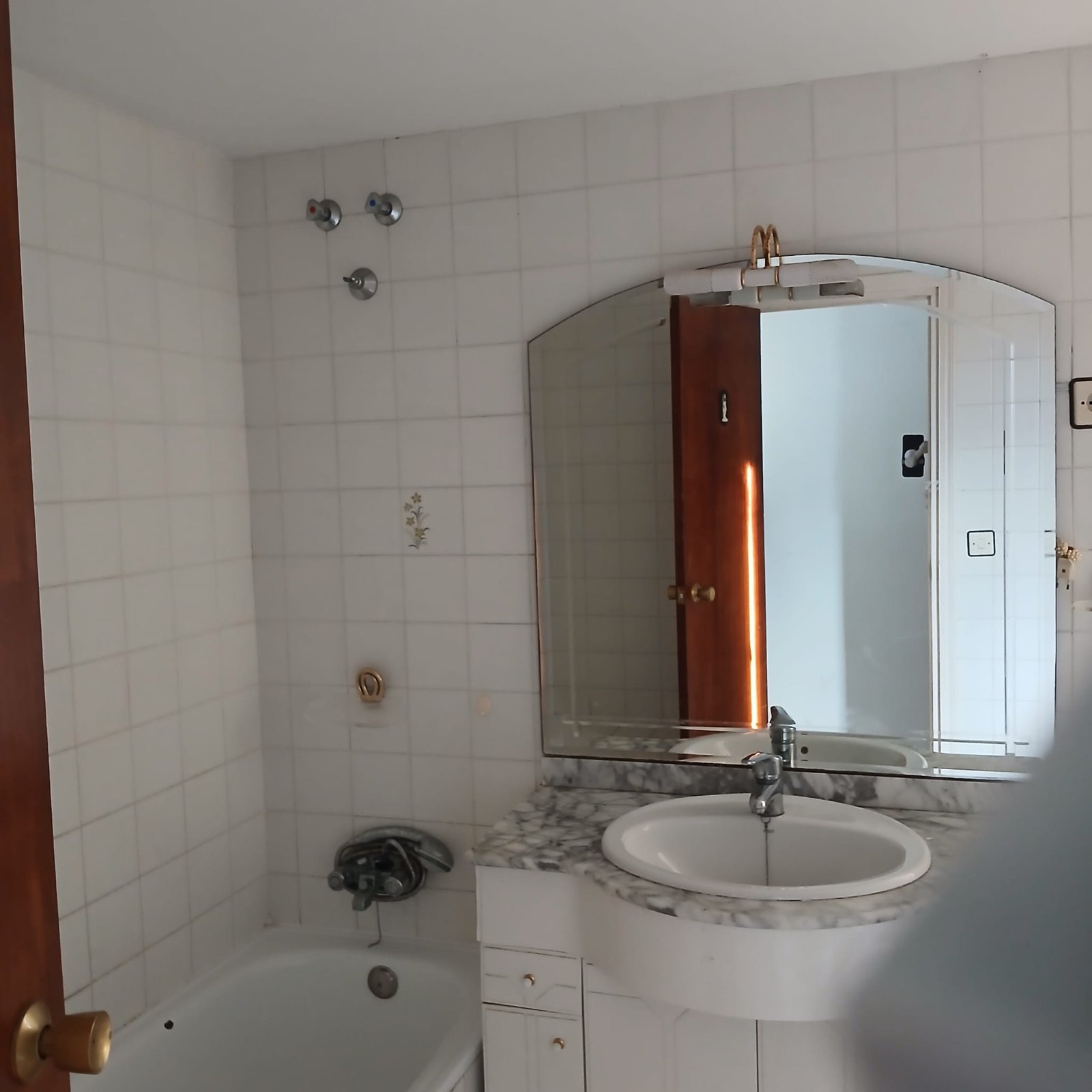 68a9e334-668c-4e52-97ab-b232036ddc31