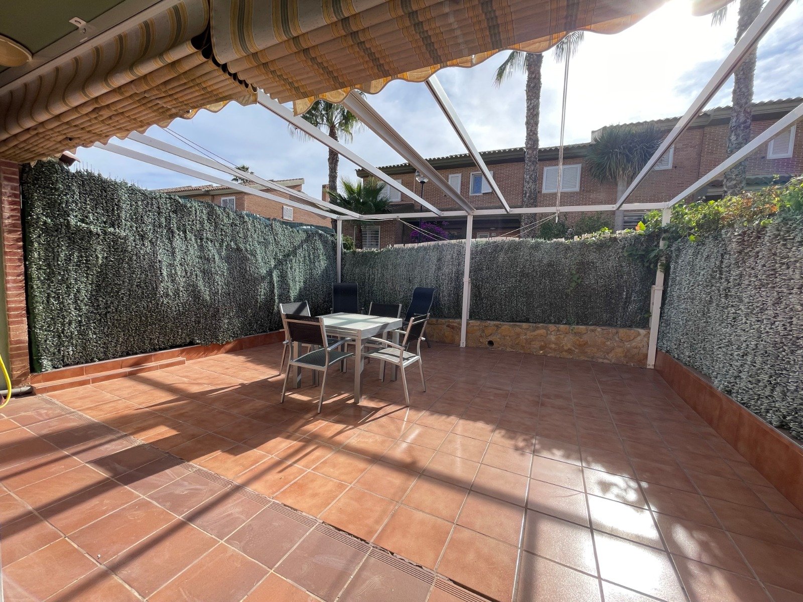 ae6d9308-3df2-4216-beeb-ec7c04fb8667