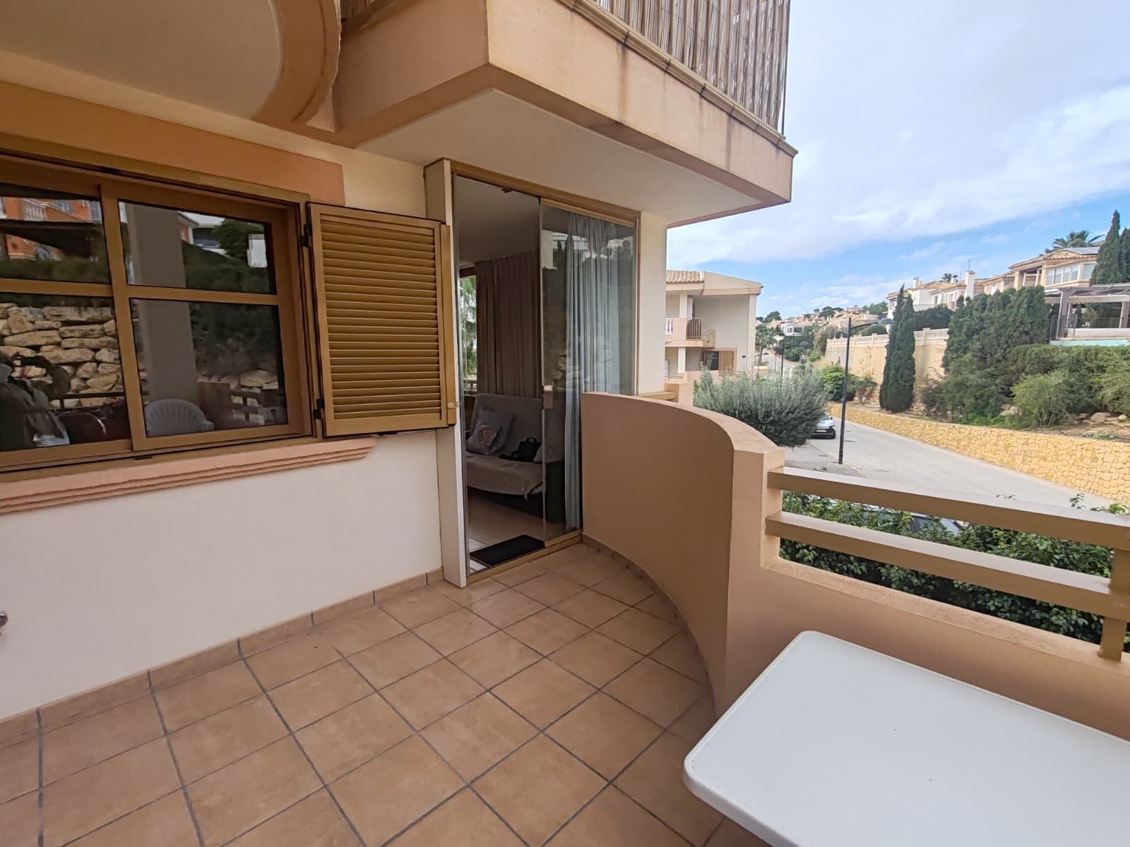 1c0e91d8-66ee-440f-95b9-9cc588f34dc9