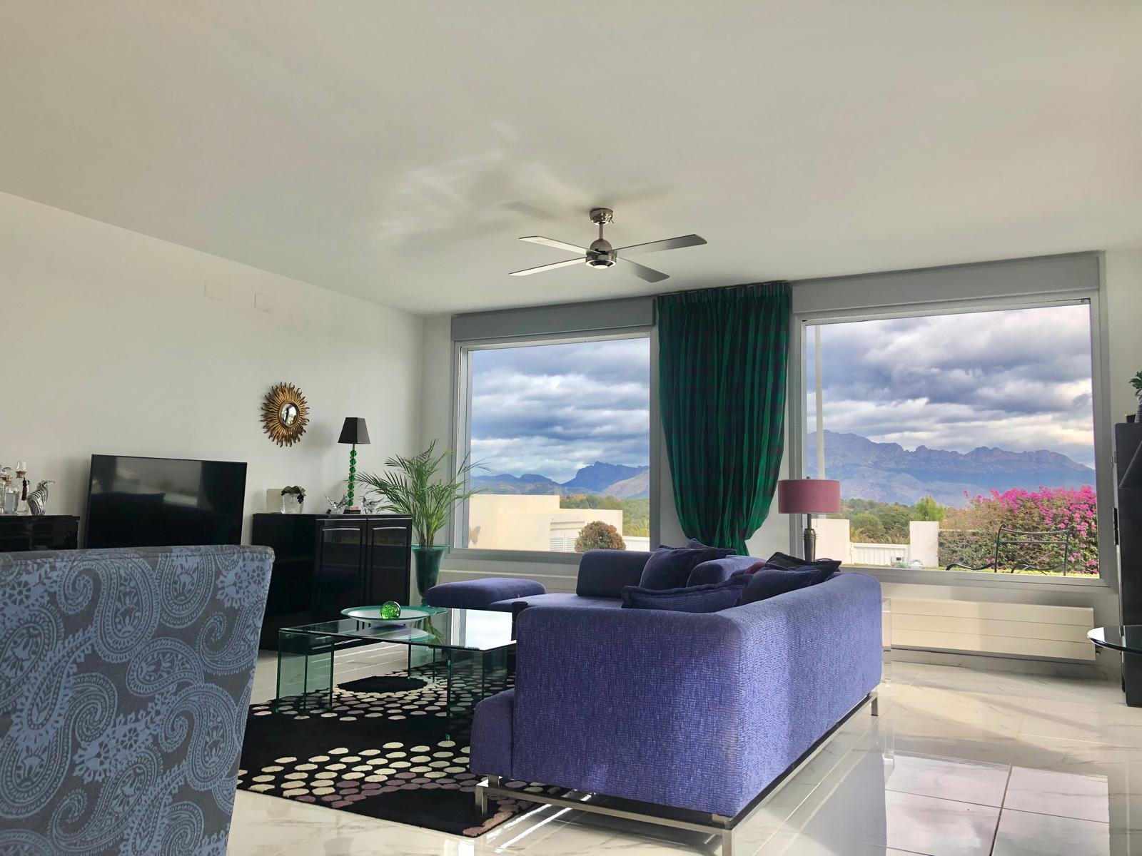 82a92b1e-fcb8-4b02-8a25-13819d0f709b