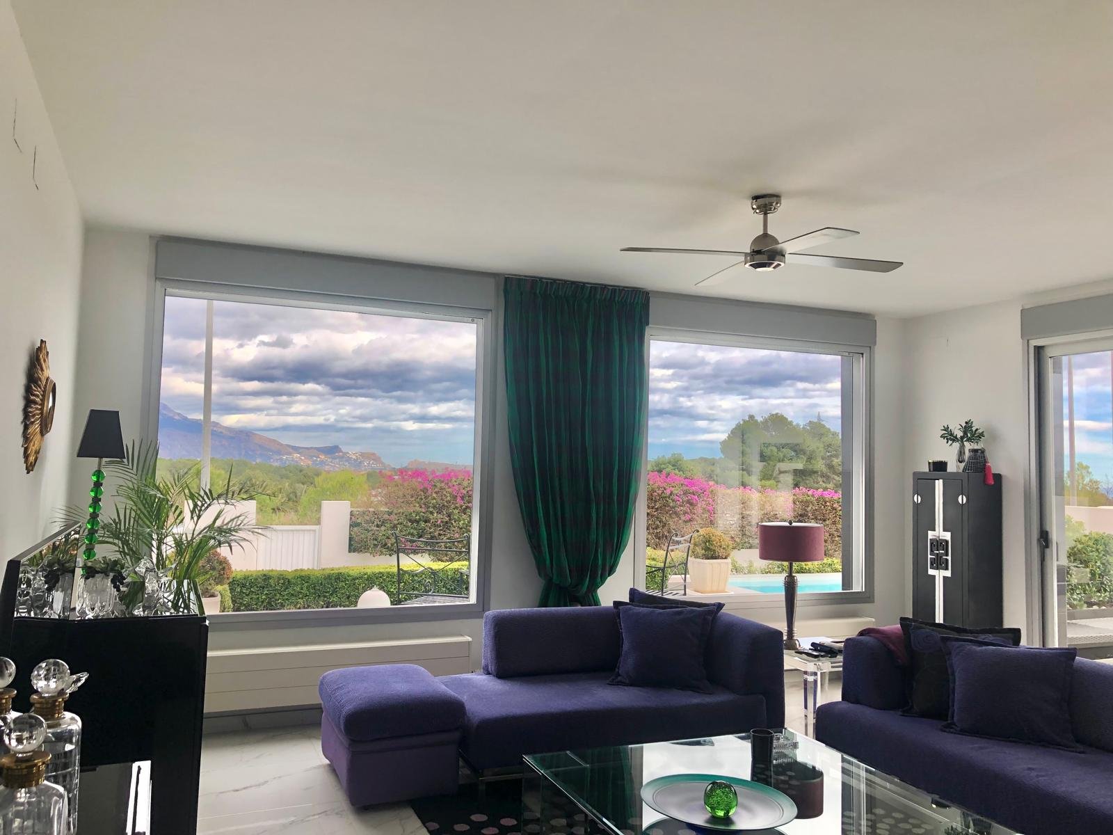 a0000d13-c28a-4baf-b2bc-f721cc8f25db