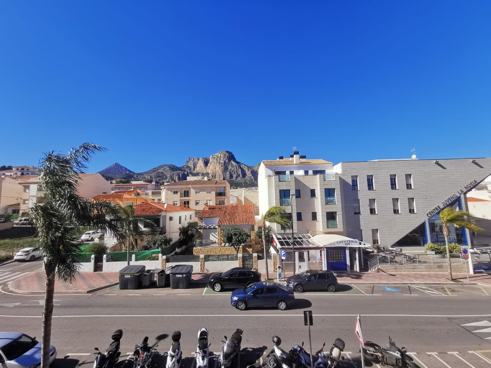 db4585f6-e095-4aa1-add6-6de14c4c9973